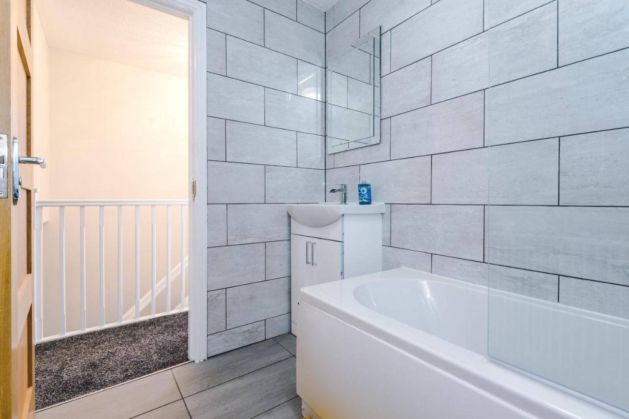 Stylish 4 Bedroom Home Close To Manchester City Centre Ngoại thất bức ảnh