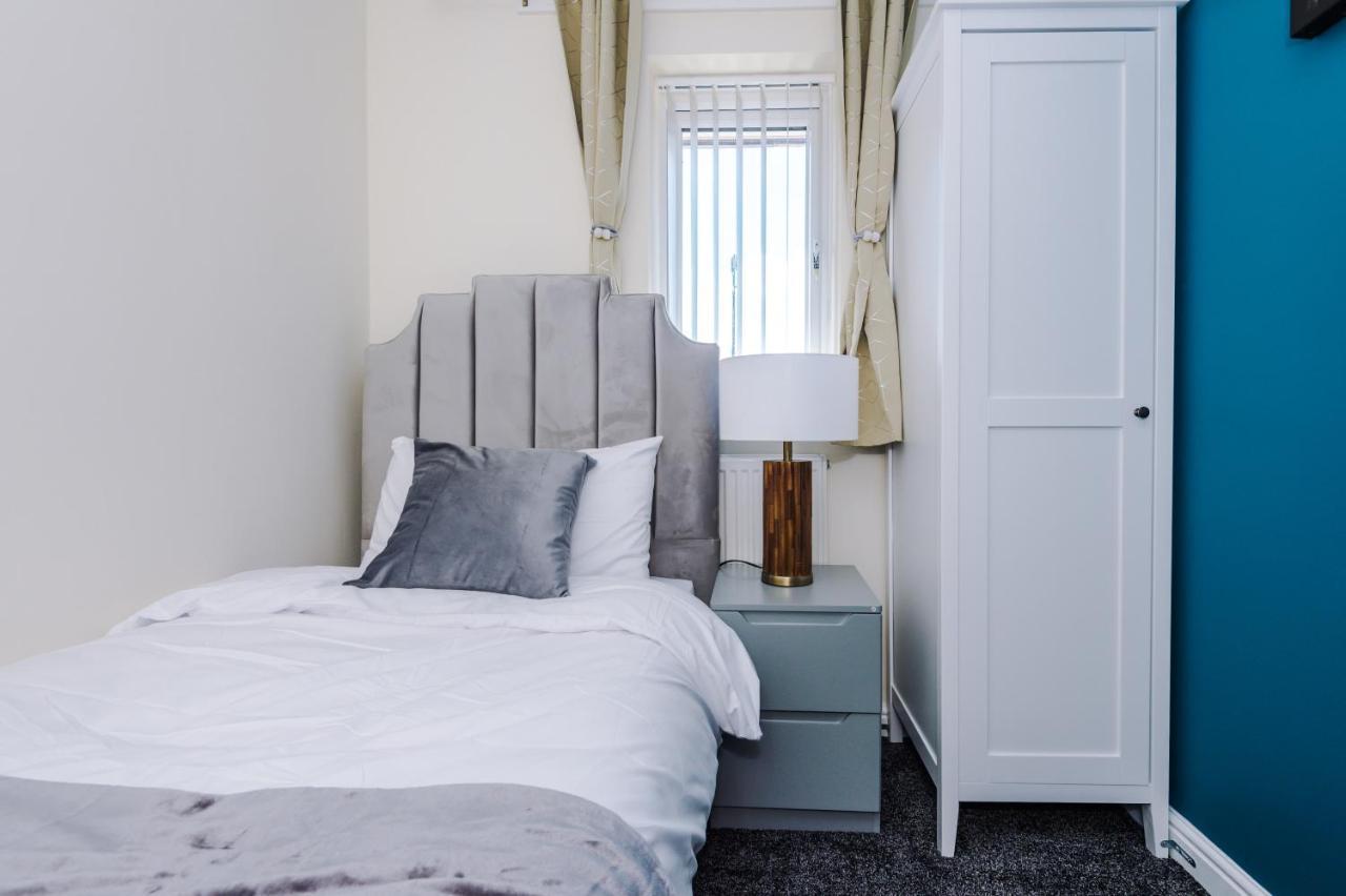 Stylish 4 Bedroom Home Close To Manchester City Centre Ngoại thất bức ảnh