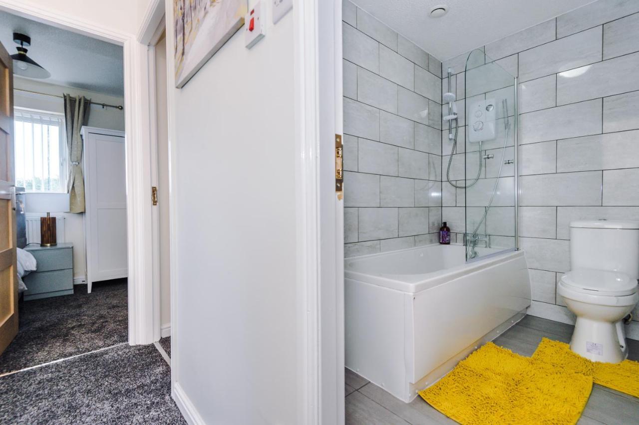 Stylish 4 Bedroom Home Close To Manchester City Centre Ngoại thất bức ảnh