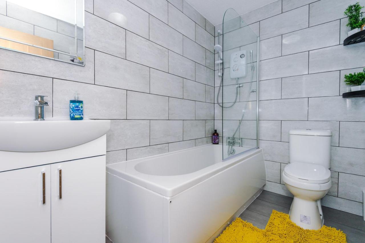 Stylish 4 Bedroom Home Close To Manchester City Centre Ngoại thất bức ảnh