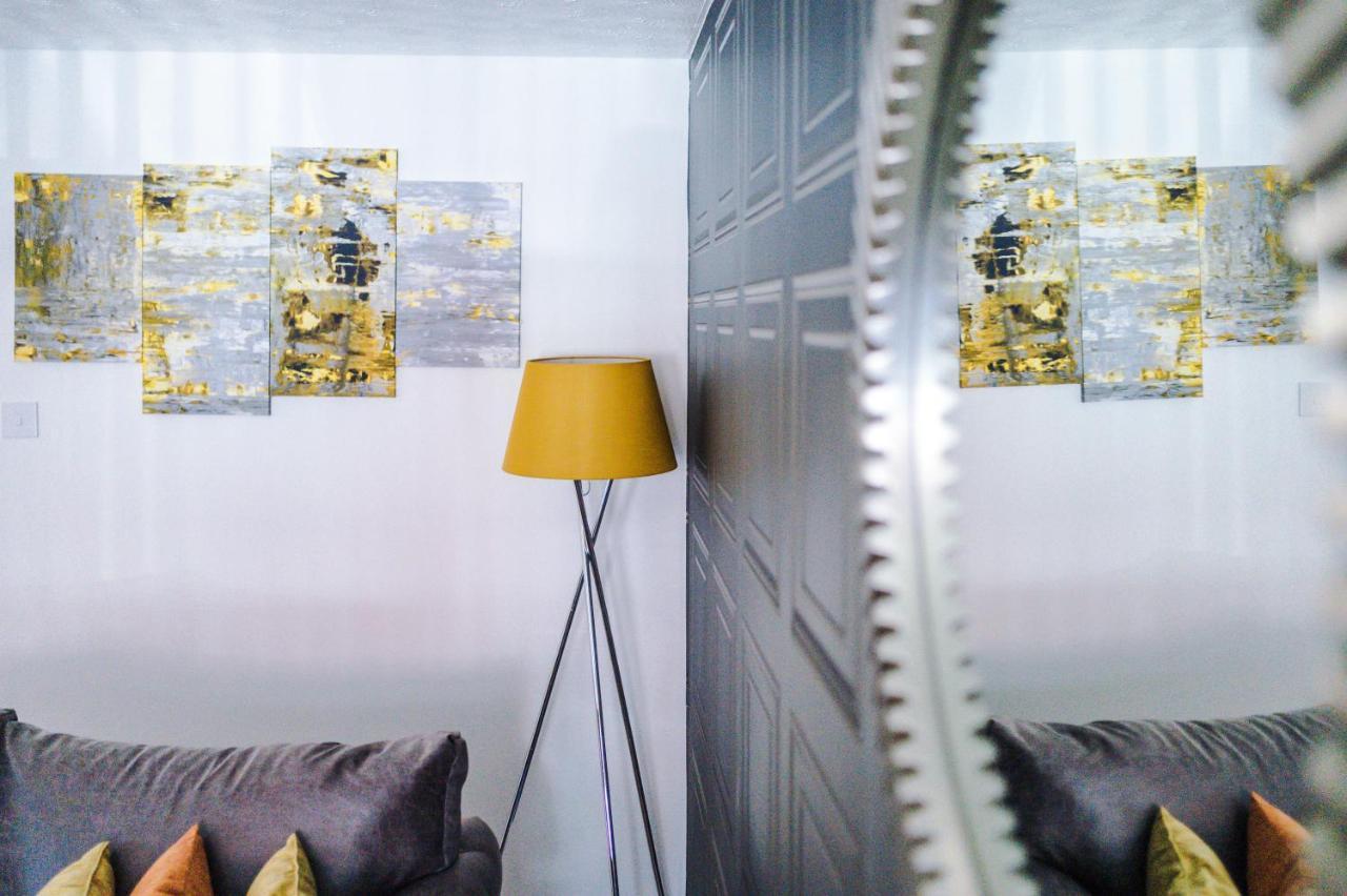 Stylish 4 Bedroom Home Close To Manchester City Centre Ngoại thất bức ảnh
